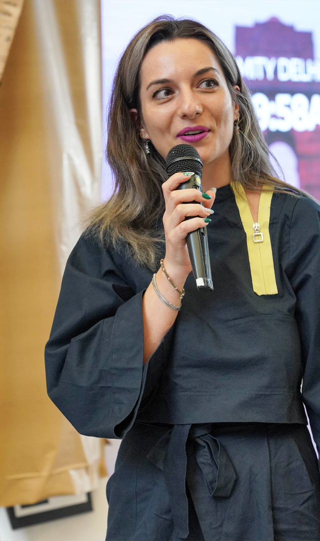 amity judge leda di marti - foto verticali fashion explained - 640 x 1080 px